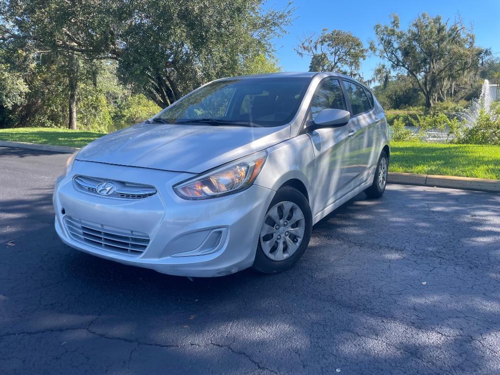 2015 Hyundai Accent GS's photo